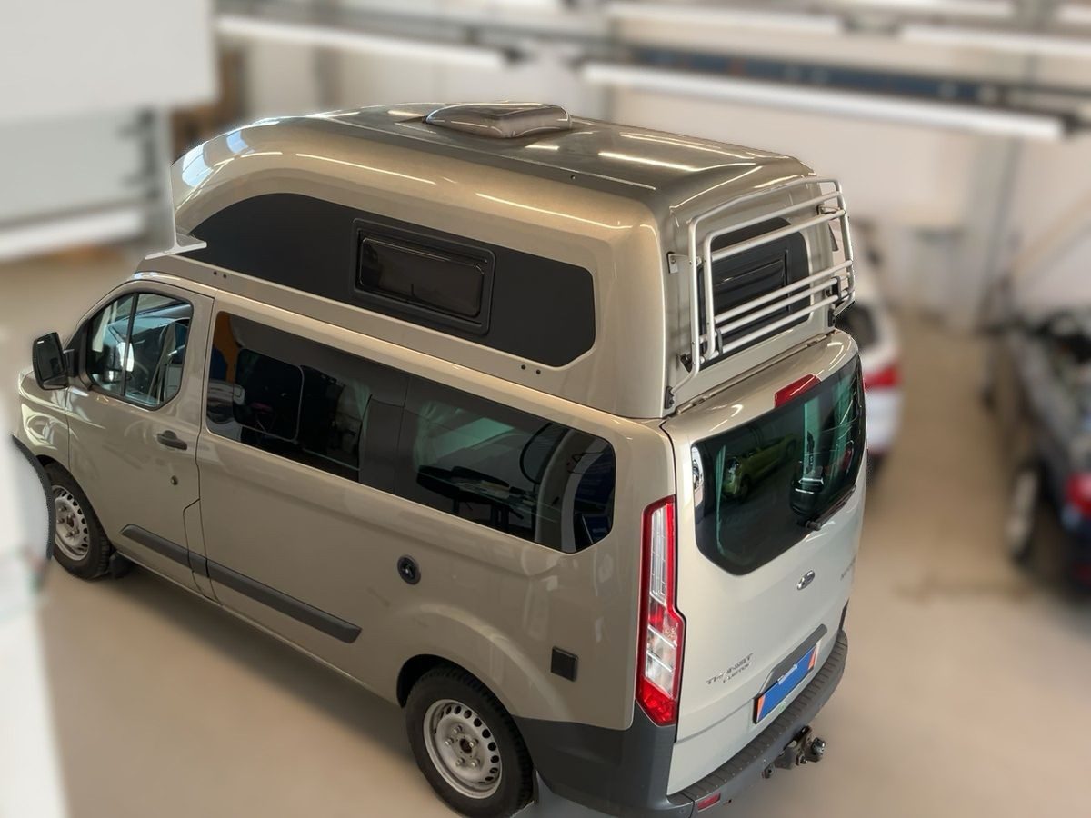 Ford Nugget – Heck schräg